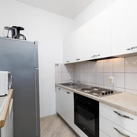 Apartman Fuer 5 Personen Ca 50 Qm In Njivice, Kvarner Bucht Krk