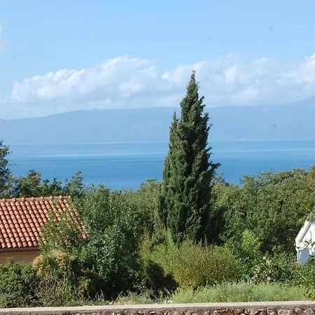 Apartment Fuer 5 Personen Ca 50 Qm In Njivice, Kvarner Bucht Krk *